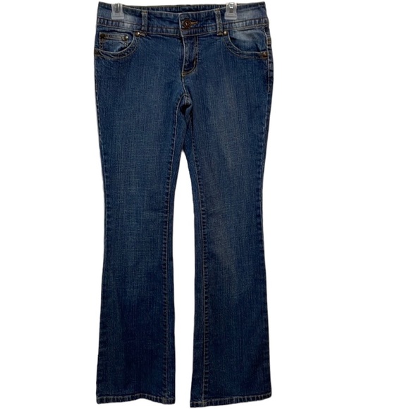 SO Juniors Jeans - Picture 2 of 3